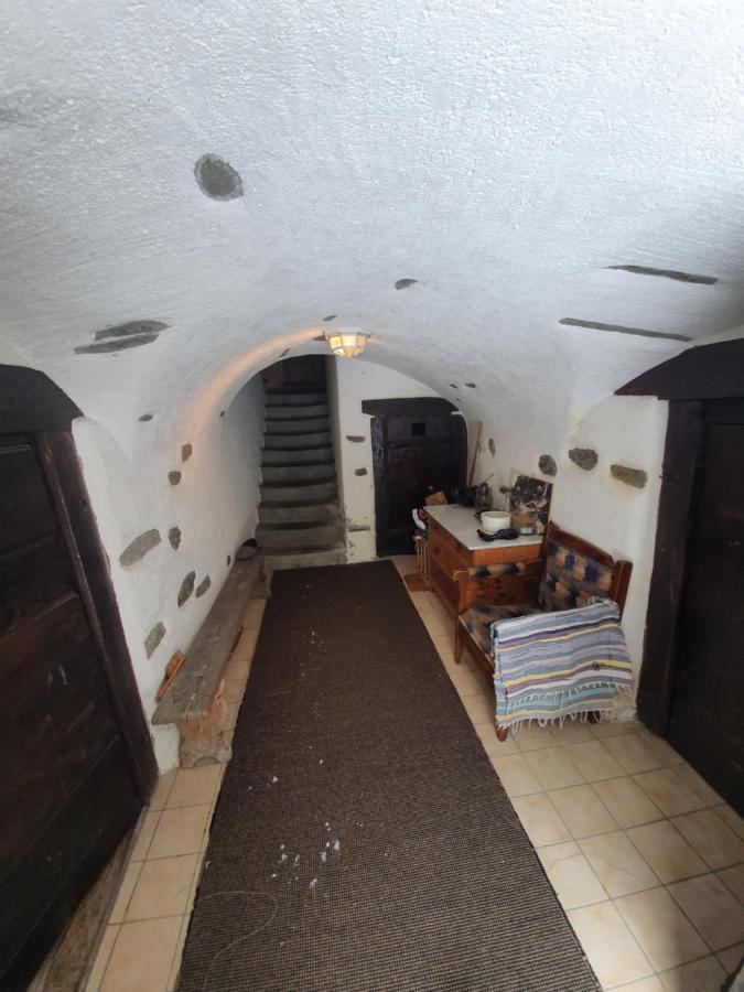Bourg-Saint-Pierre : Le Cachet D'Antan Apartment Ngoại thất bức ảnh