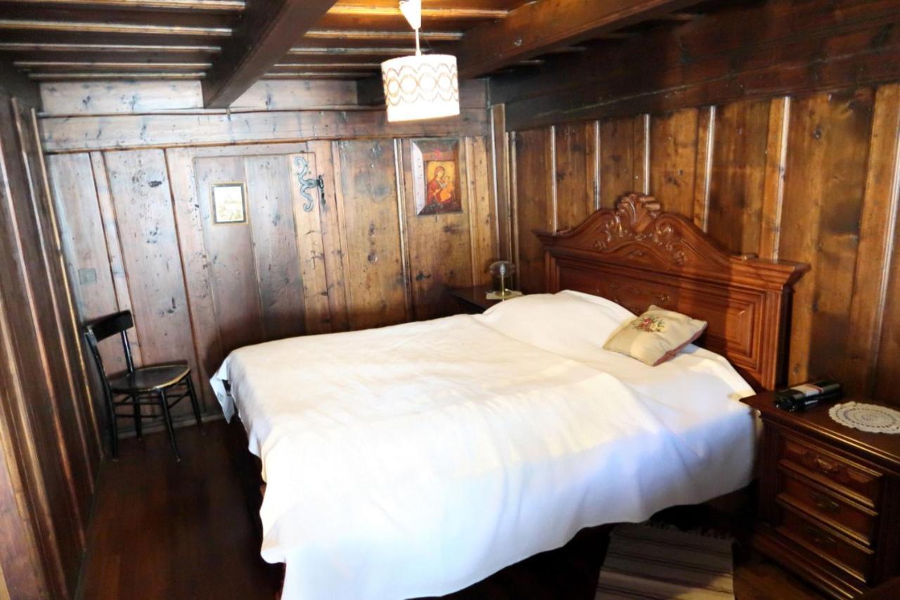 Bourg-Saint-Pierre : Le Cachet D'Antan Apartment Ngoại thất bức ảnh